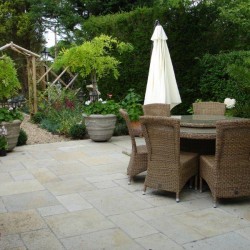 Riseley courtyard 3a Riseley courtyard 3a