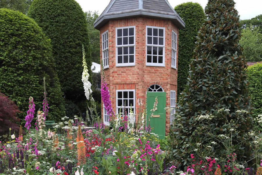 The multi-coloured riotous planting in Diarmuid Gavin’s 'The Harrods British Eccentrics Garden'